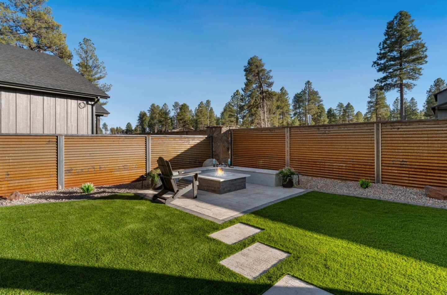 Modern Privacy Yard with Fire Feature