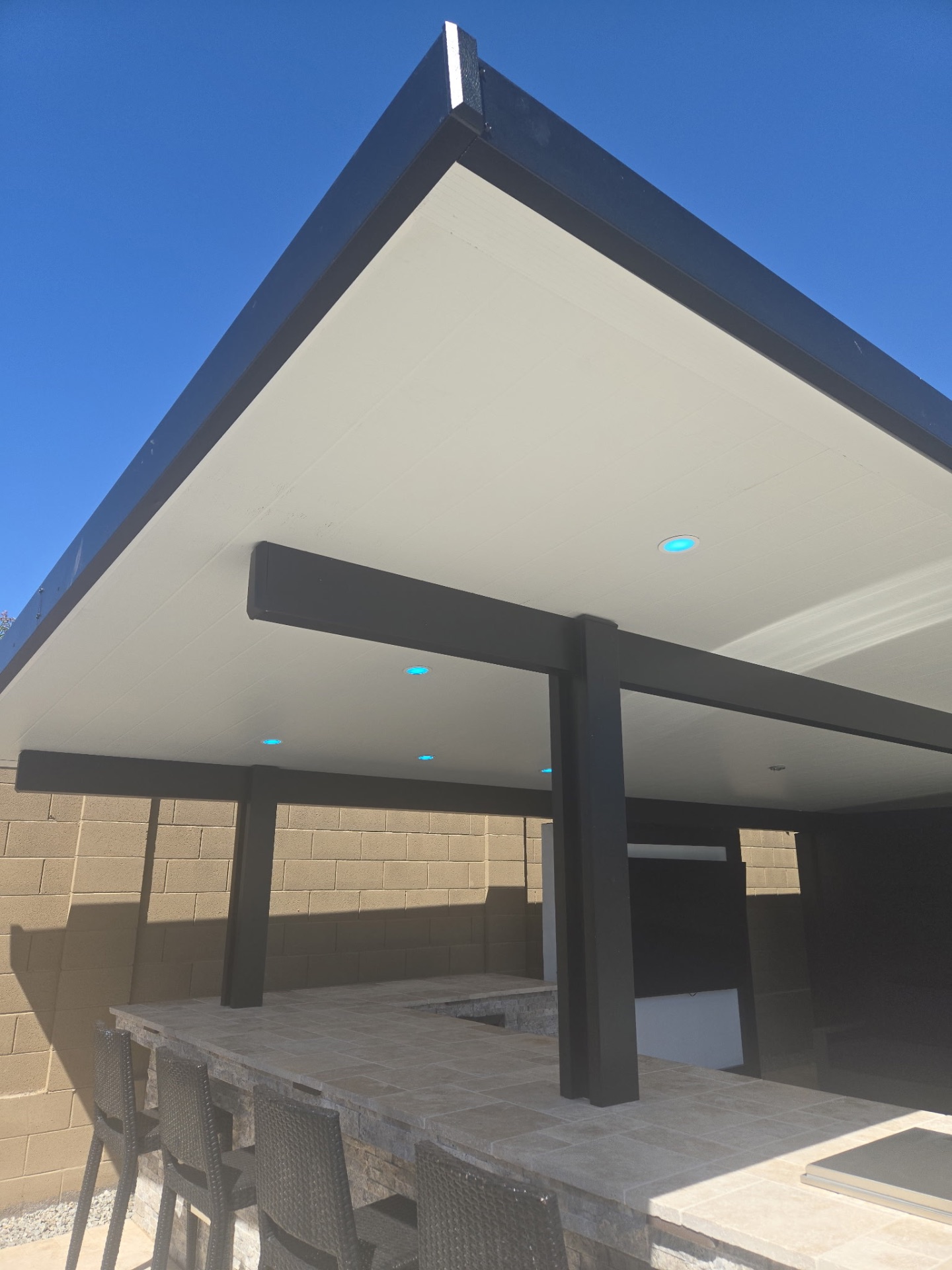 Modern Ramada & Outdoor Kitchen